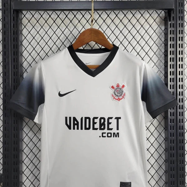 Conjunto Infantil Corinthians Home I 24/25 - Branco e preto (Patrocínio)